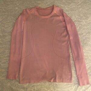 Lululemon Women’s Long Sleeve Top